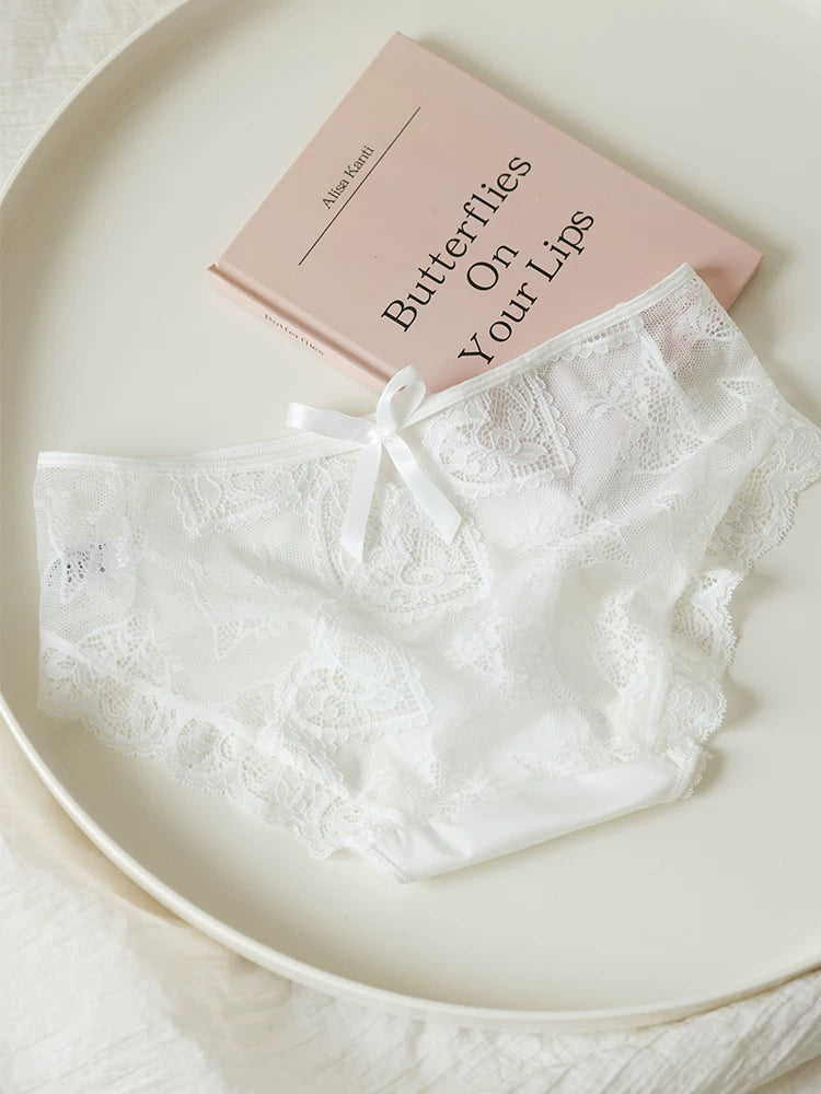 French-Inspired Vintage Panties with Bow Embroidery and Lace Trim