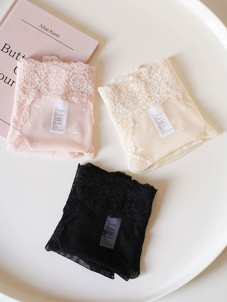 French-Inspired Vintage Mesh Panties with Lace Trim and Cotton Crotch
