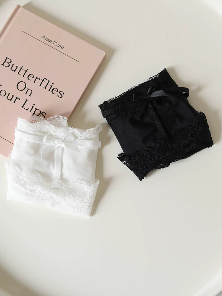 French-Inspired Vintage Panties with Bow and Lace Trim