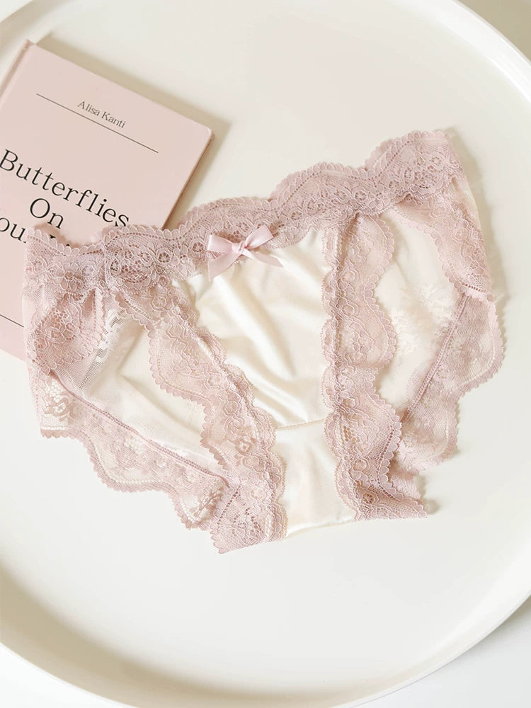 French-Inspired Vintage Lace Panties with Low Waist and Bow Trim