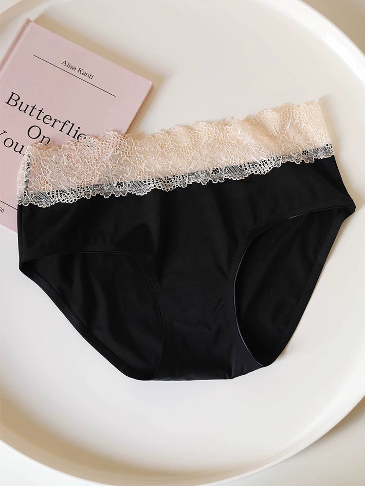 Seamless Ice Silk Low-Waist Briefs with Lace Trim and Cotton Crotch