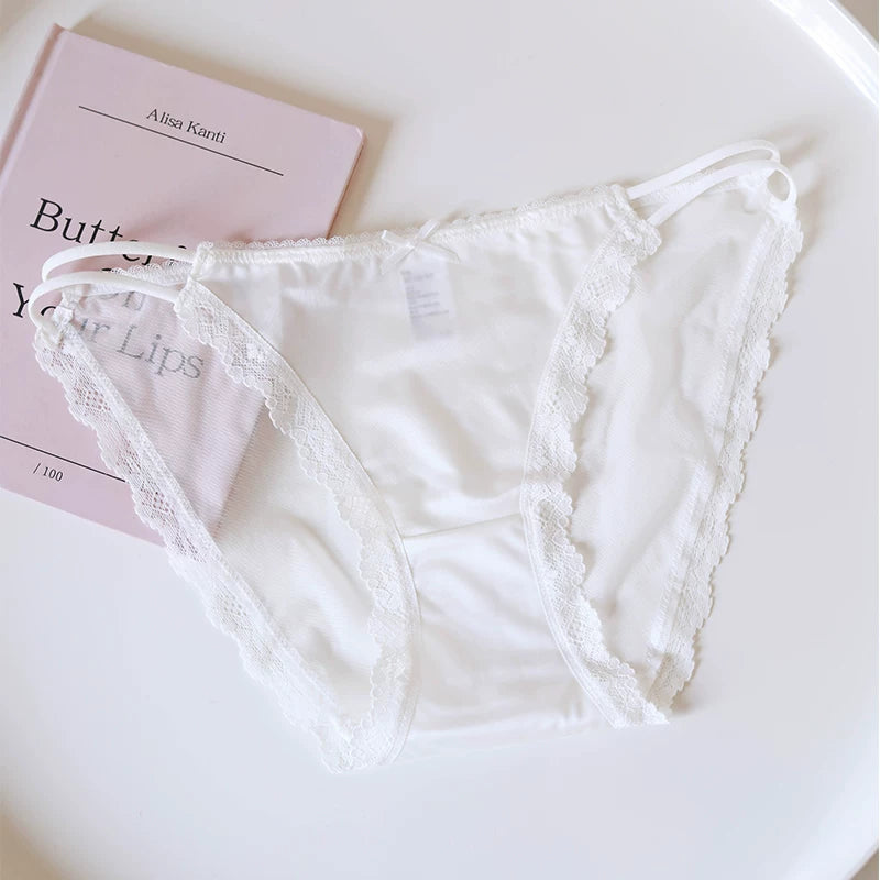 French-Inspired Vintage Panties with Bow Embroidery and Lace Trim