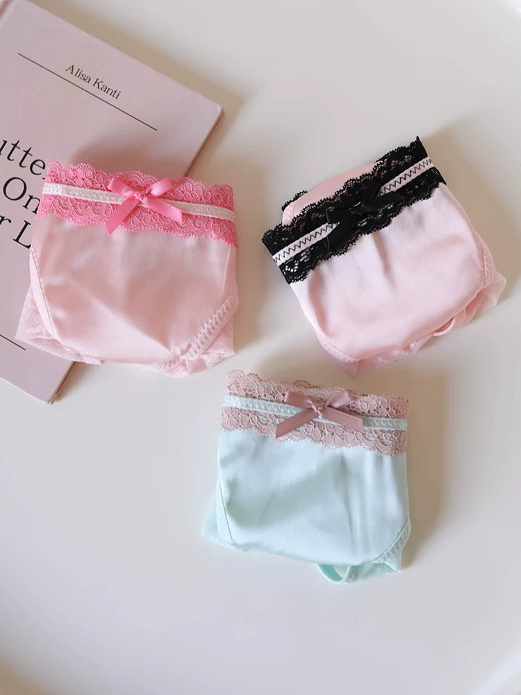 French-Inspired Vintage Panties with Bow and Lace Trim