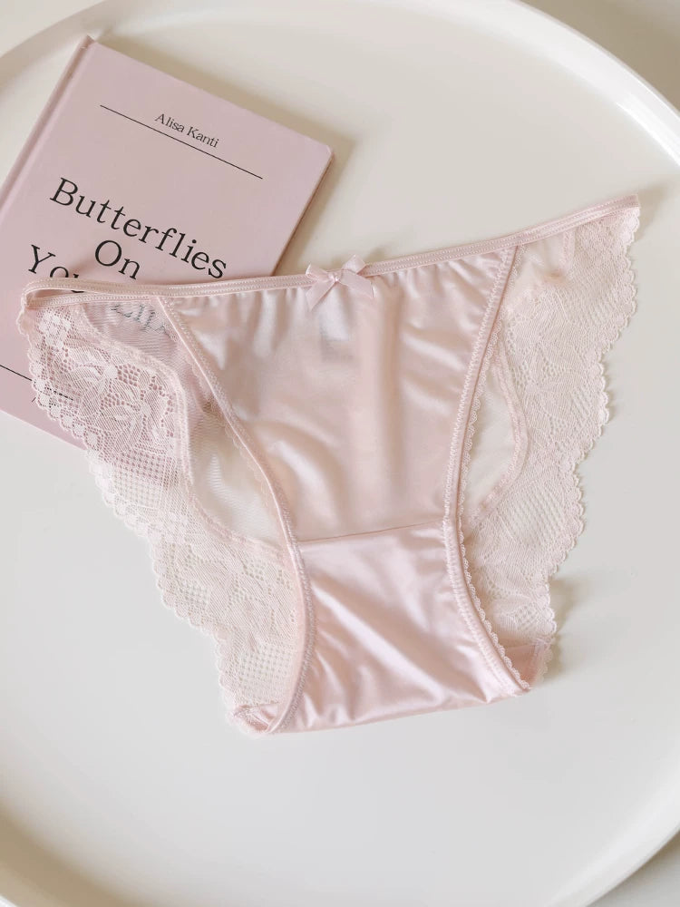 French-Inspired Vintage Panties with Bow Embroidery and Lace Trim
