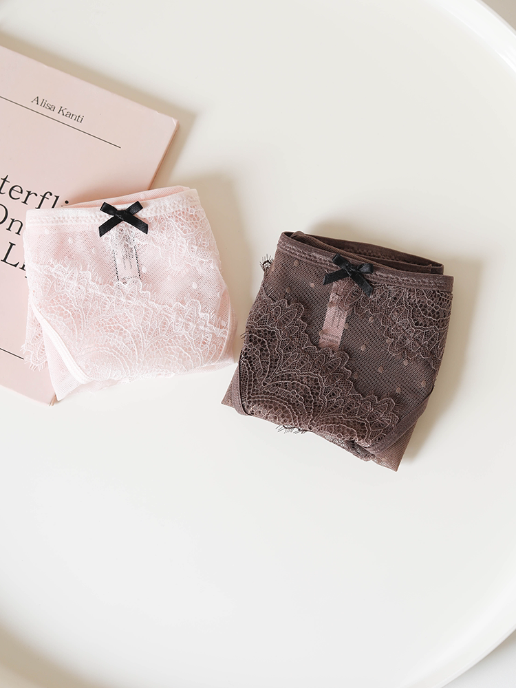 French-Inspired Vintage Panties with Bow and Lace Trim