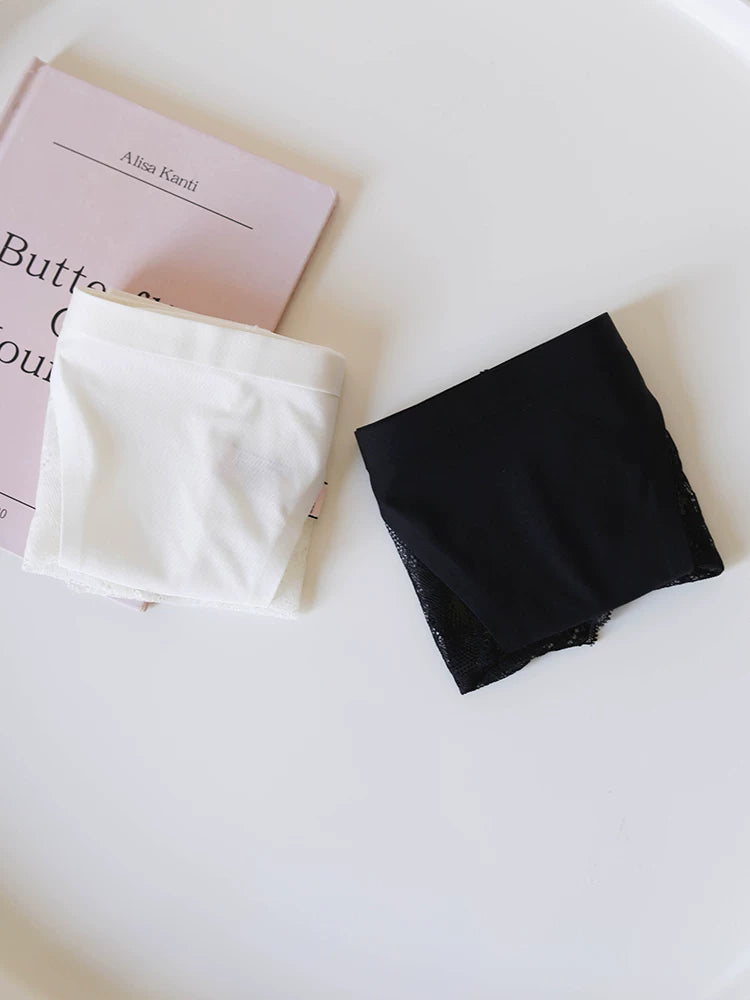 French-Inspired Vintage Low Waist Panties with Lace Trim