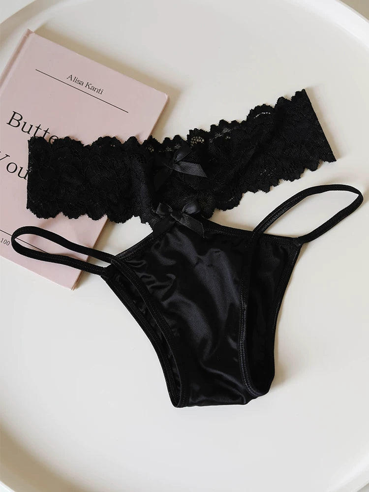 French-Inspired Vintage Panties with Bow Embroidery and Lace Trim