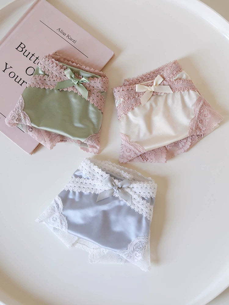 French-Inspired Vintage Color-Blocked Satin Panties with Bow and Lace Trim