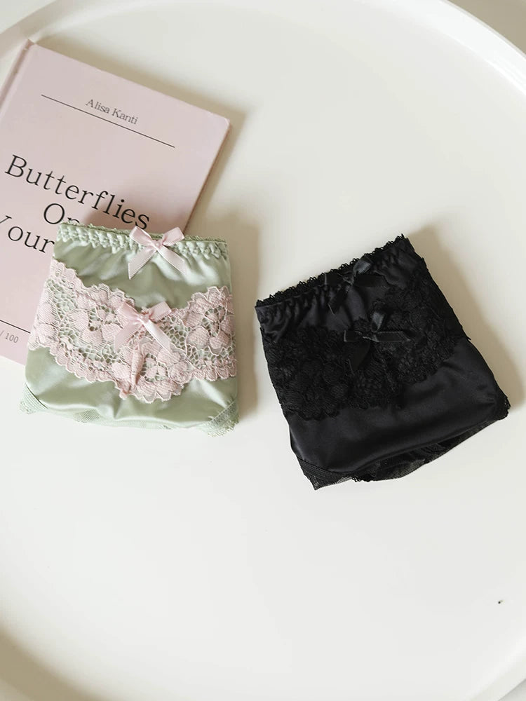 French-Inspired Vintage Panties with Bow Detail and Lace Mesh Trim