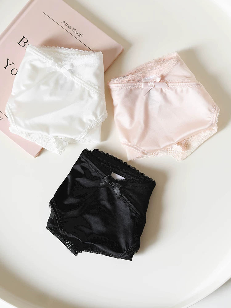 French-Inspired Vintage Panties with Bow Embroidery and Lace Trim