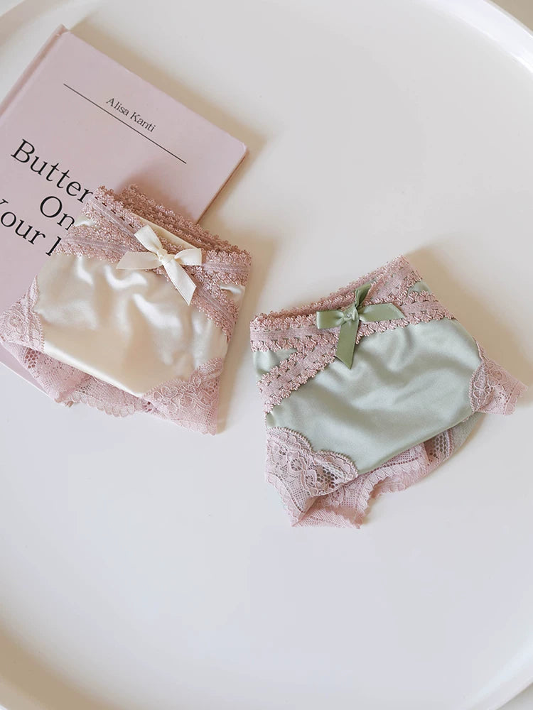 French-Inspired Vintage Color-Blocked Satin Panties with Bow and Lace Trim