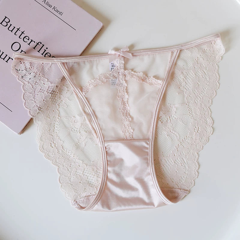 French-Inspired Vintage Mesh Panties with Bow Detail and Lace Trim
