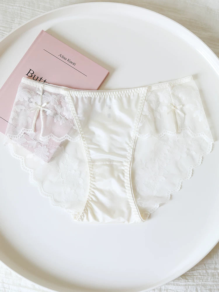 French-Inspired Vintage Panties with Bow and Floral Lace Trim