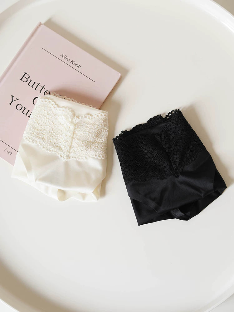 French-Inspired Vintage Seamless Satin Panties with Lace Trim