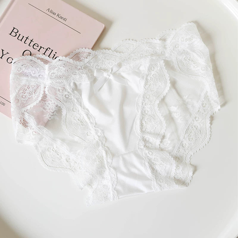 French-Inspired Vintage Lace Panties with Low Waist and Bow Trim
