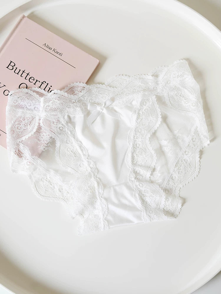 French-Inspired Vintage Lace Panties with Low Waist and Bow Trim