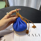 Cute Handmade Cowhide Leather Pull-Out Key Case Accessory