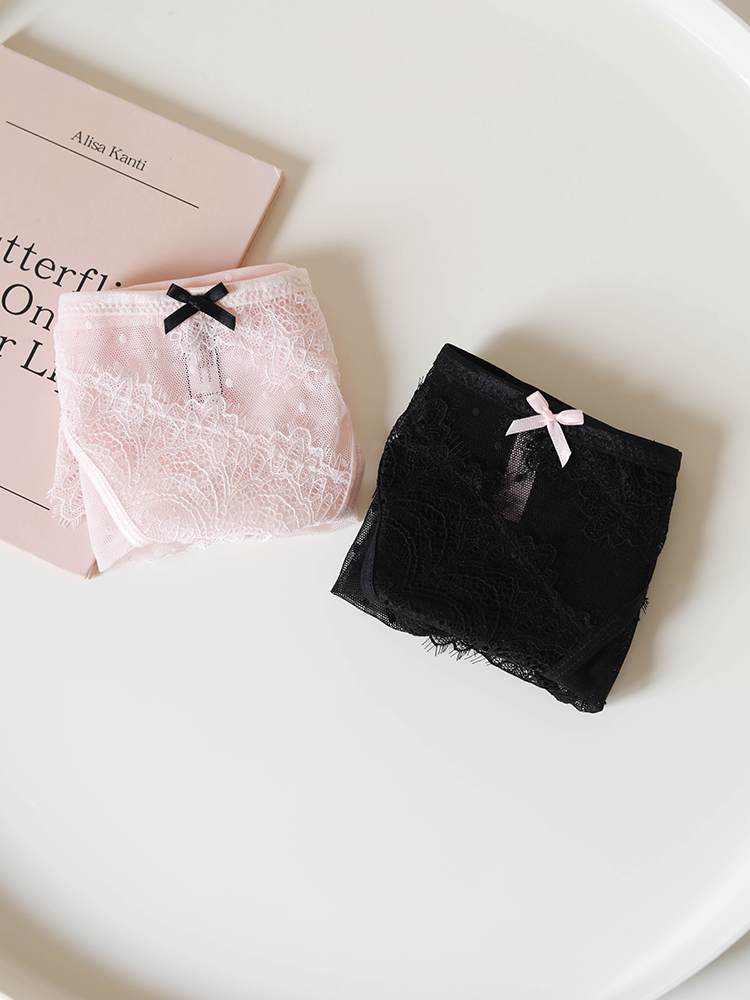 French-Inspired Vintage Panties with Bow and Lace Trim
