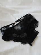 French-Inspired Lace Panties with Mesh Hollow-Out and Pure Cotton Crotch