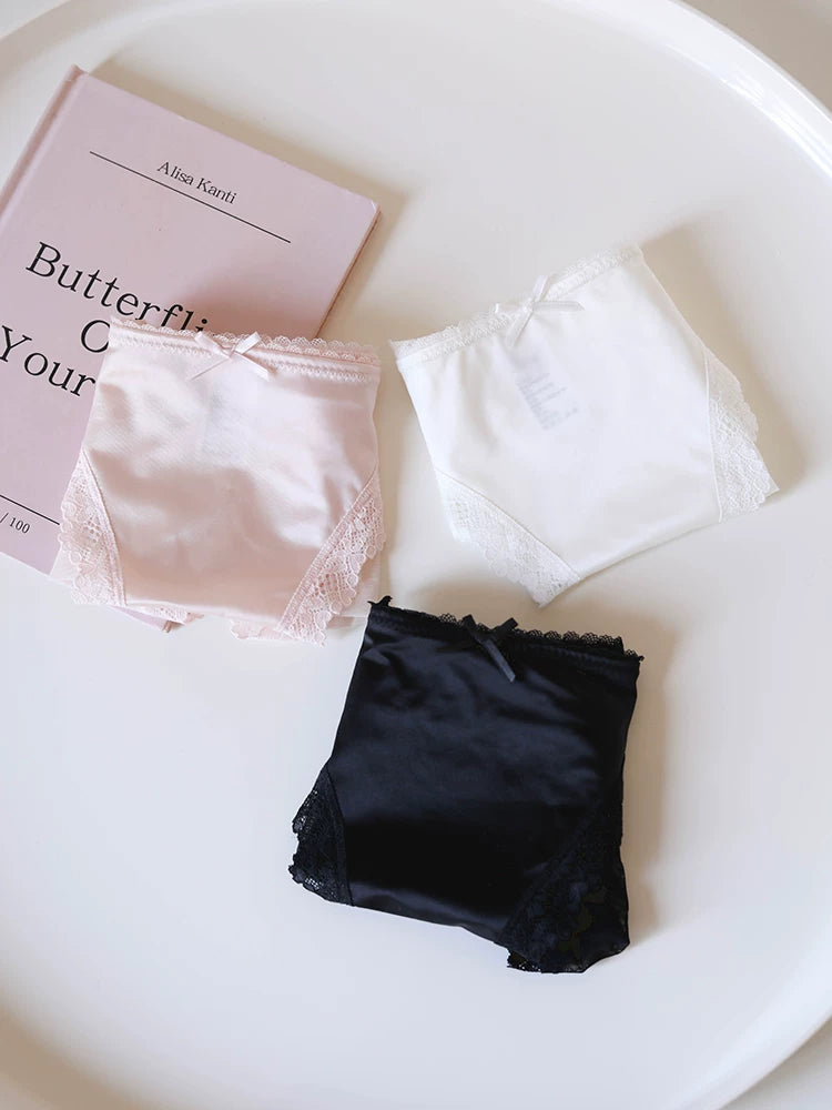 French-Inspired Vintage Panties with Bow Embroidery and Lace Trim