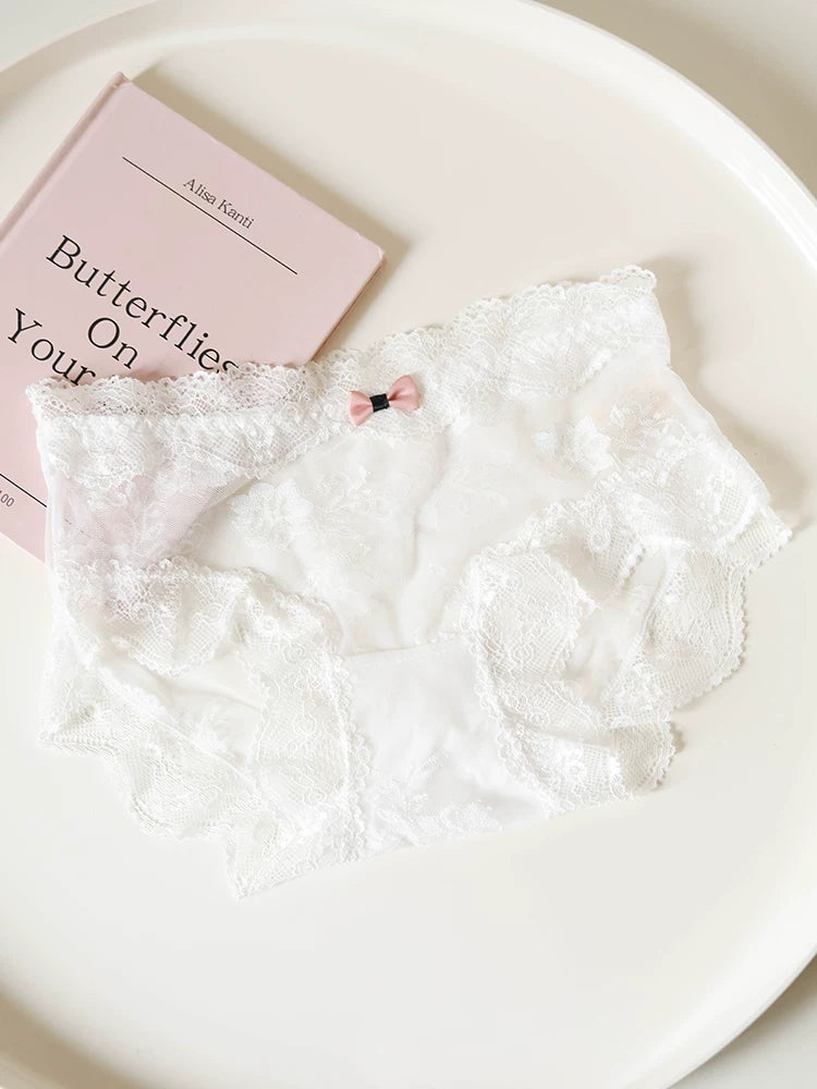 French-Inspired Vintage Panties with Lace Trim