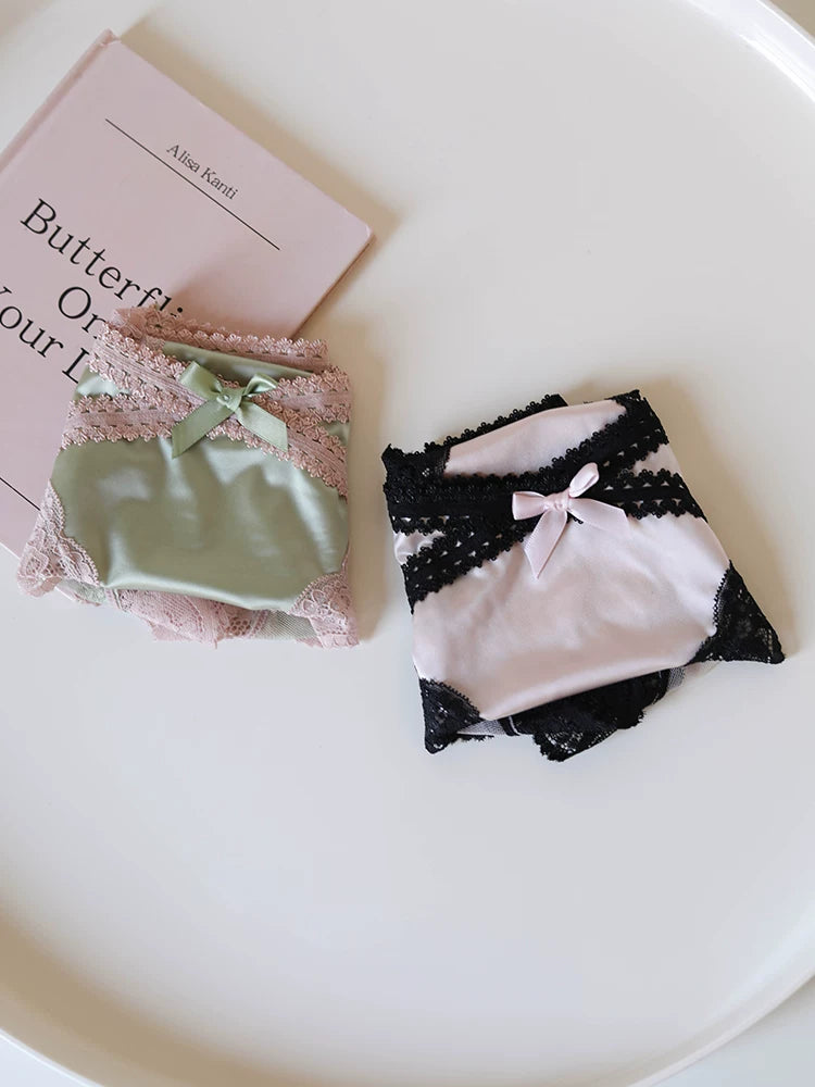 French-Inspired Vintage Color-Blocked Satin Panties with Bow and Lace Trim