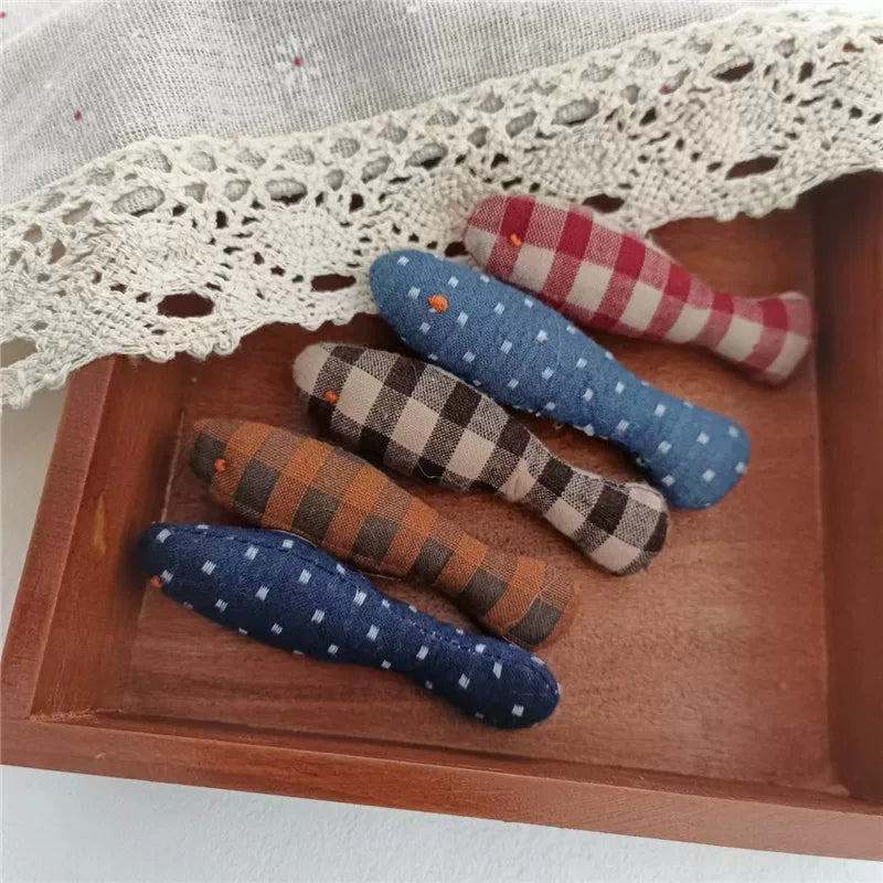 Cute Retro Cloth Embroidered Brooch Pin Accessory