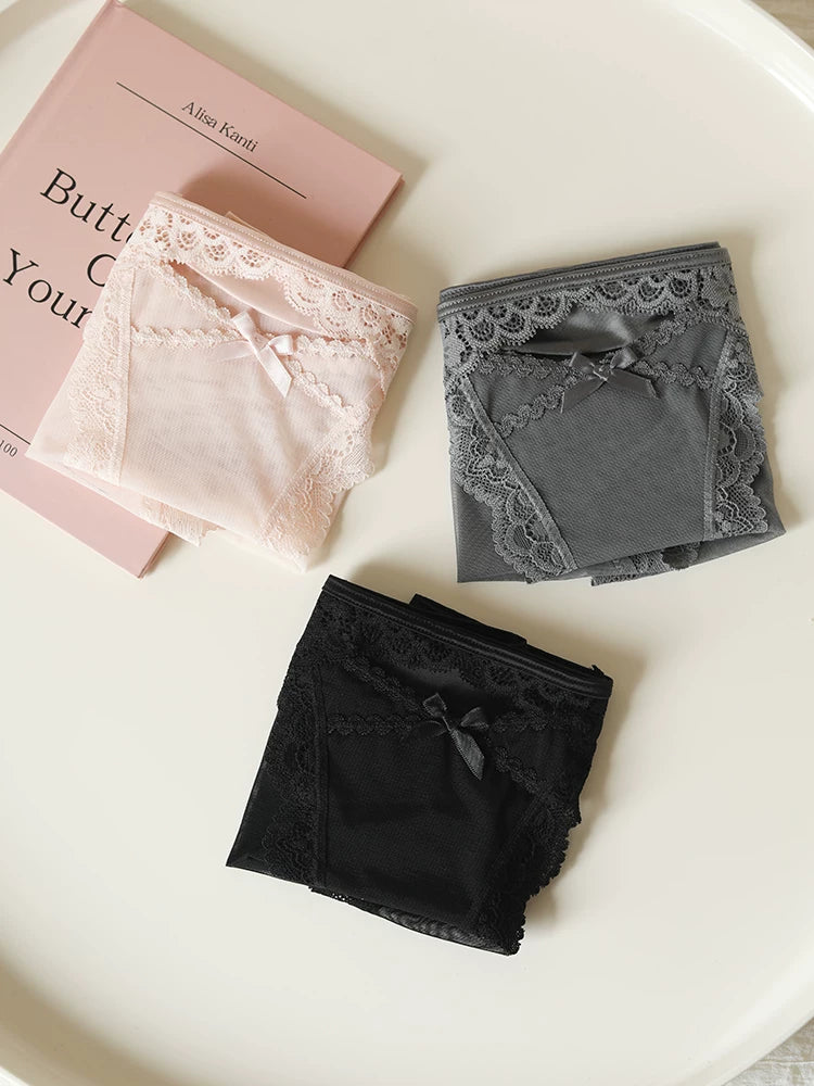 French-Inspired Vintage Mesh Panties with Bow and Lace Trim