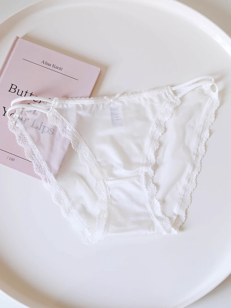 French-Inspired Vintage Panties with Bow Embroidery and Lace Trim