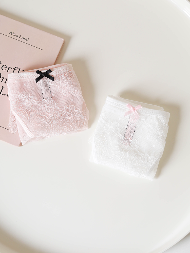 French-Inspired Vintage Panties with Bow and Lace Trim