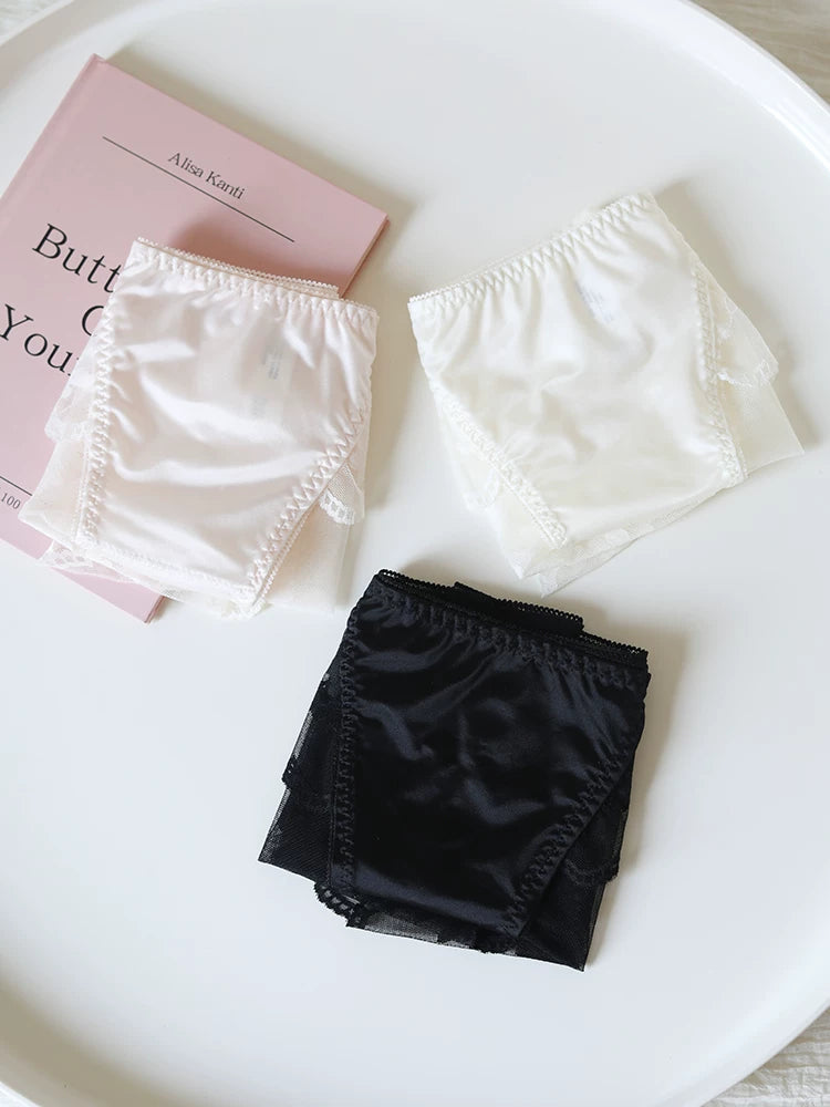 French-Inspired Vintage Panties with Bow and Floral Lace Trim