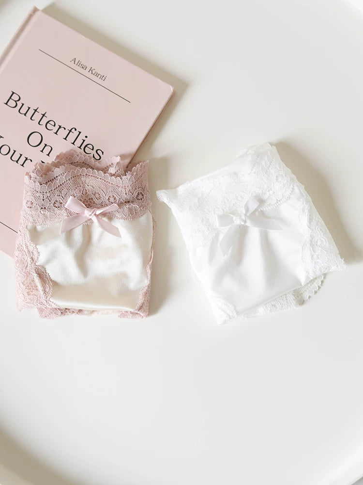 French-Inspired Vintage Lace Panties with Low Waist and Bow Trim