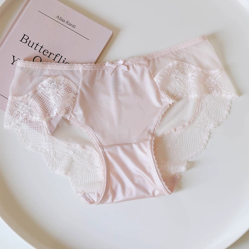 French-Inspired Vintage Floral Panties with Bow Embroidery and Lace Trim
