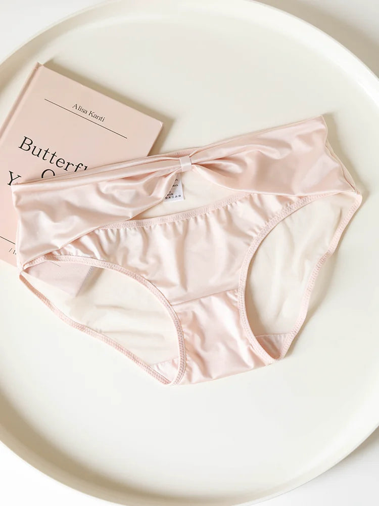 French-Inspired Vintage Panties with Bow Cutout and Lace Trim
