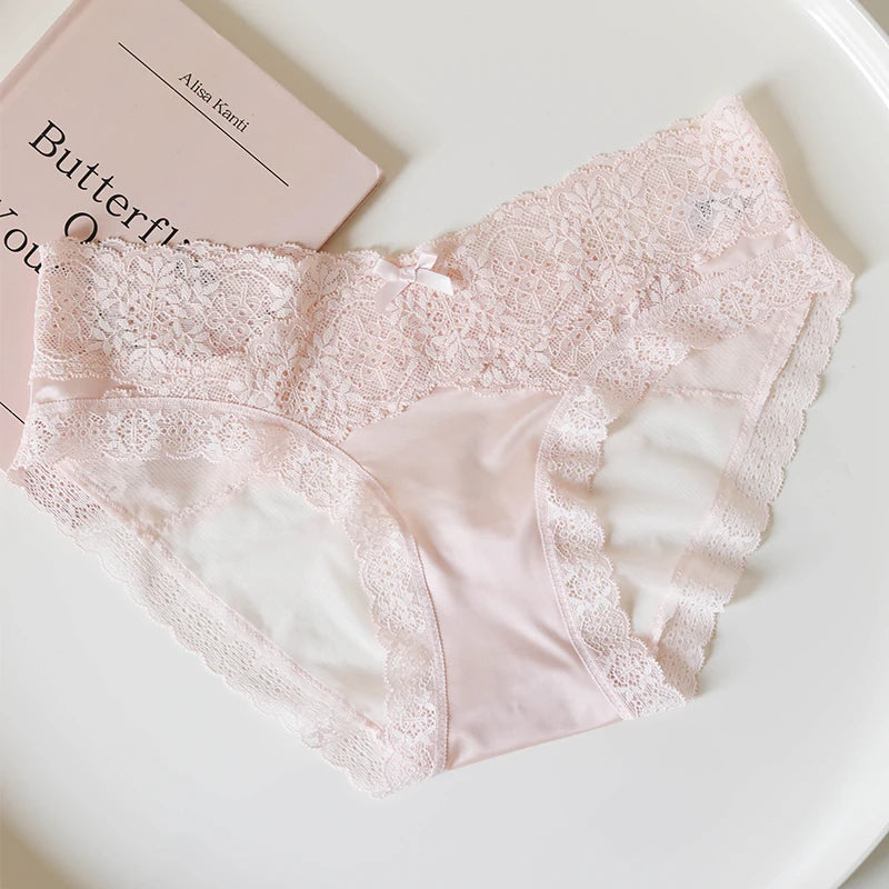 French-Inspired Vintage Panties with Bow Embroidery and Lace Trim