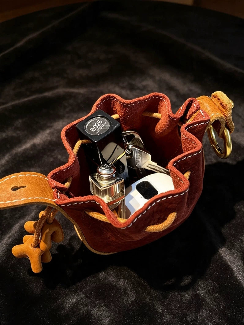 Cute Handmade Cowhide Leather Pull-Out Key Case Accessory