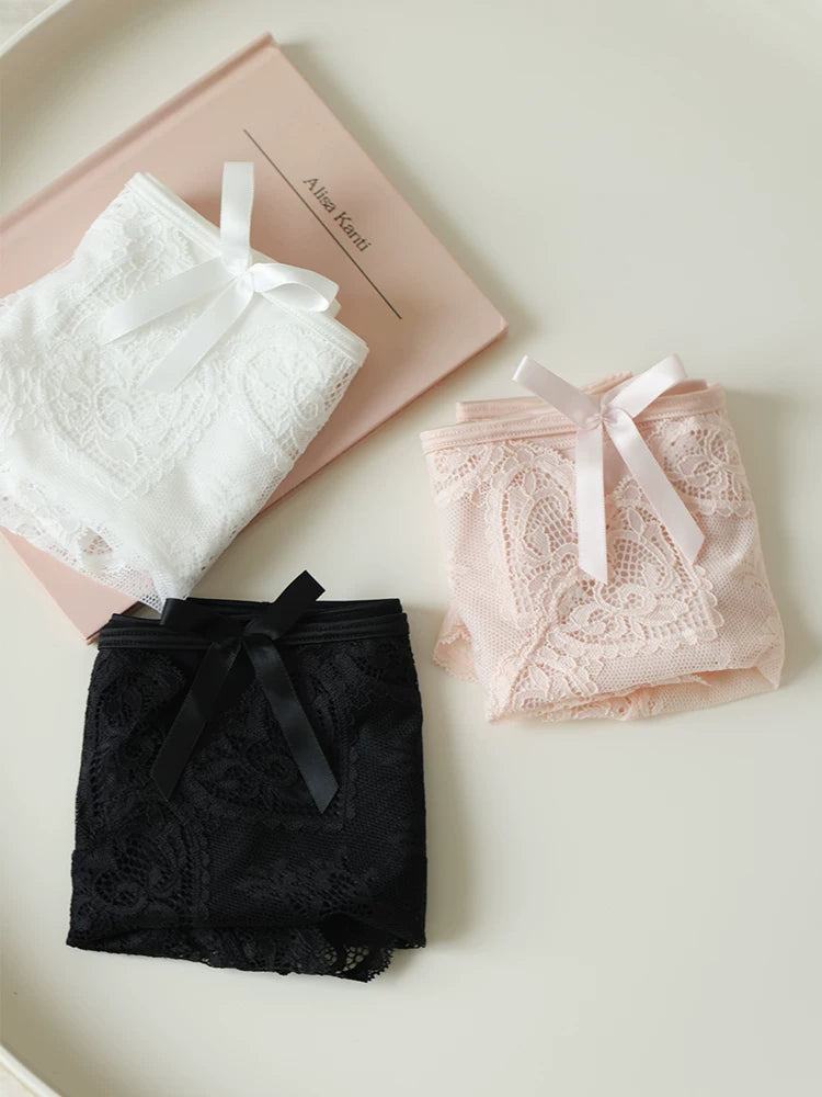 French-Inspired Vintage Panties with Bow Embroidery and Lace Trim