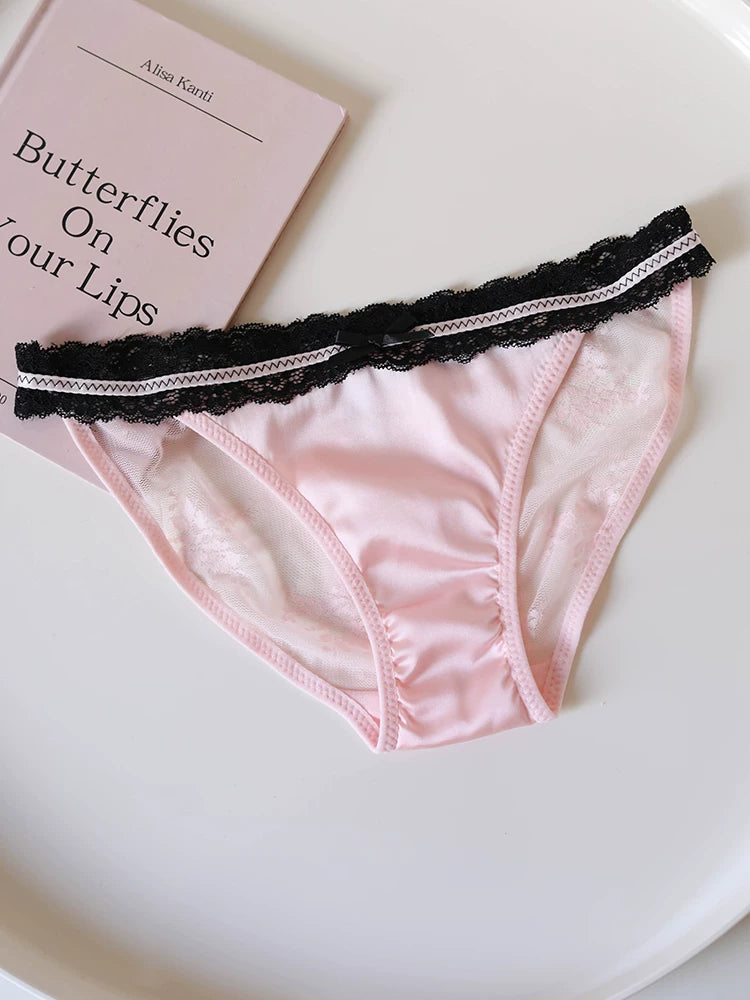 French-Inspired Vintage Panties with Bow and Lace Trim