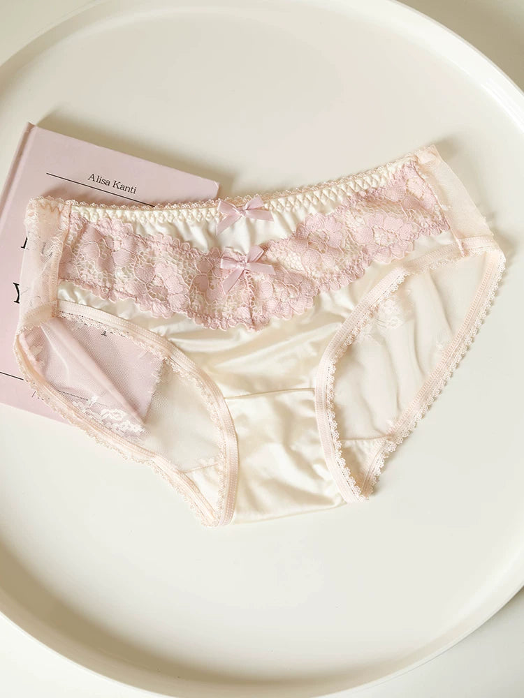 French-Inspired Vintage Panties with Bow Detail and Lace Mesh Trim