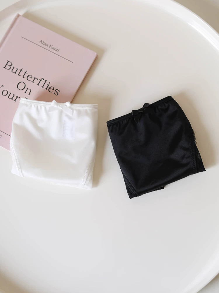French-Inspired Vintage Panties with Lace Trim