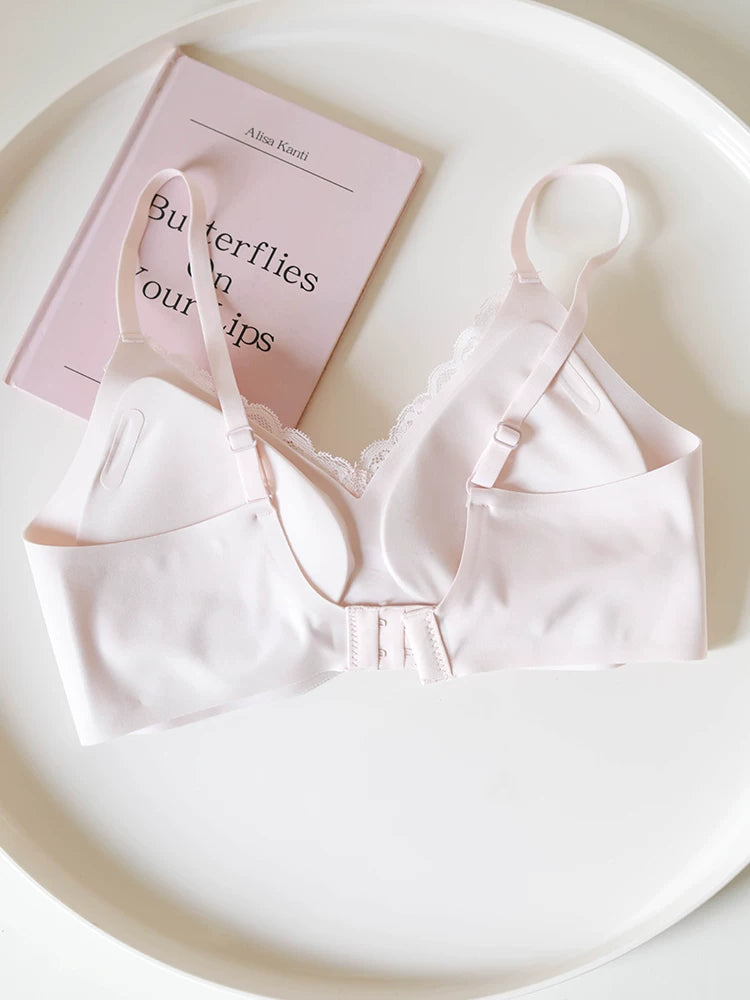 French-Inspired Vintage Pink Bra with Thin Straps and Lace Trim