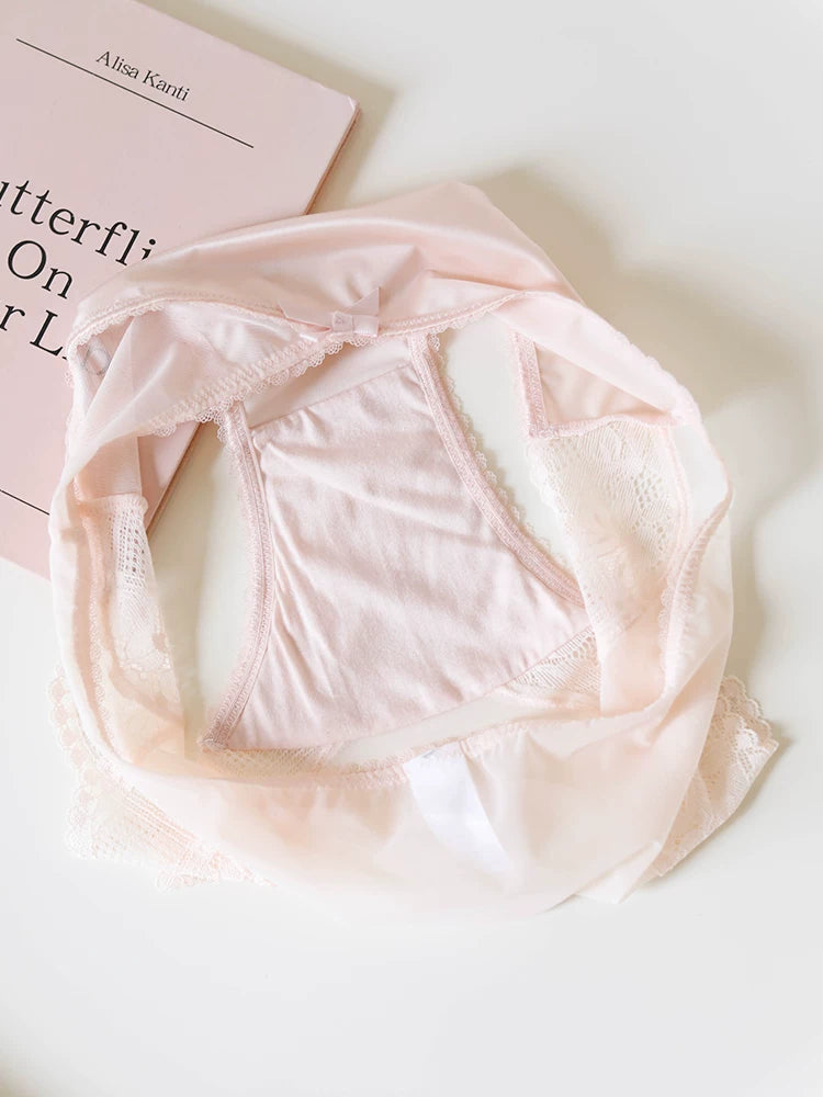 French-Inspired Vintage Panties with Bow Embroidery and Lace Trim