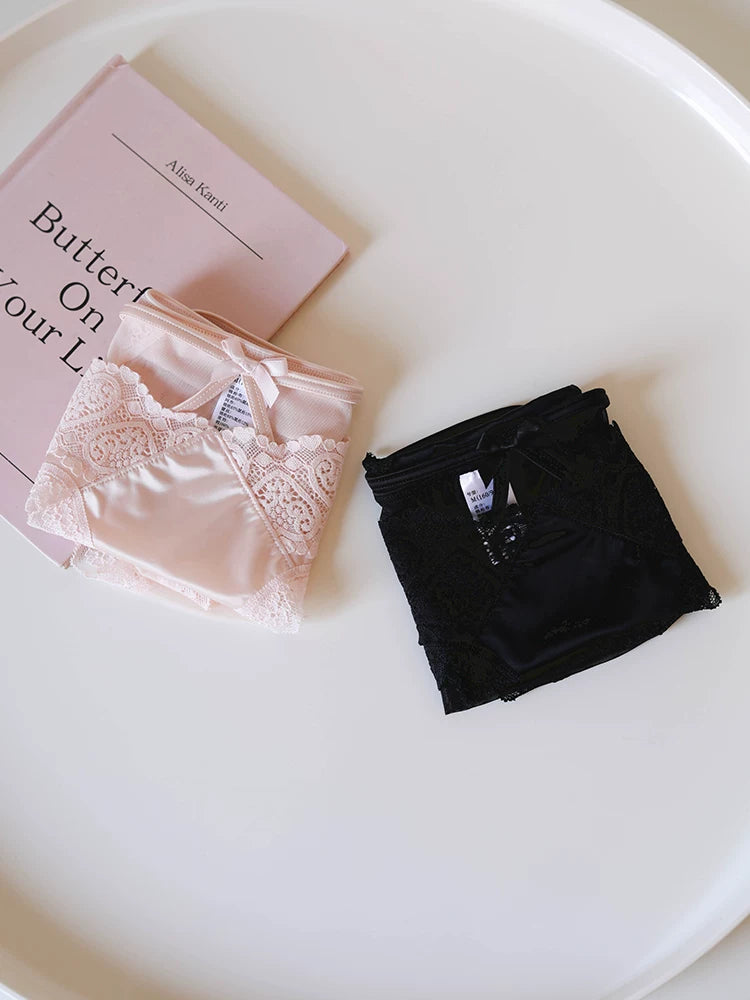French-Inspired Vintage Panties with Bow Embroidery and Lace Trim