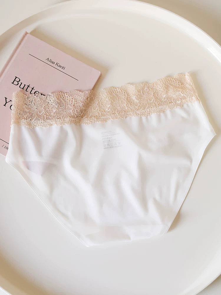 Seamless Ice Silk Low-Waist Briefs with Lace Trim and Cotton Crotch