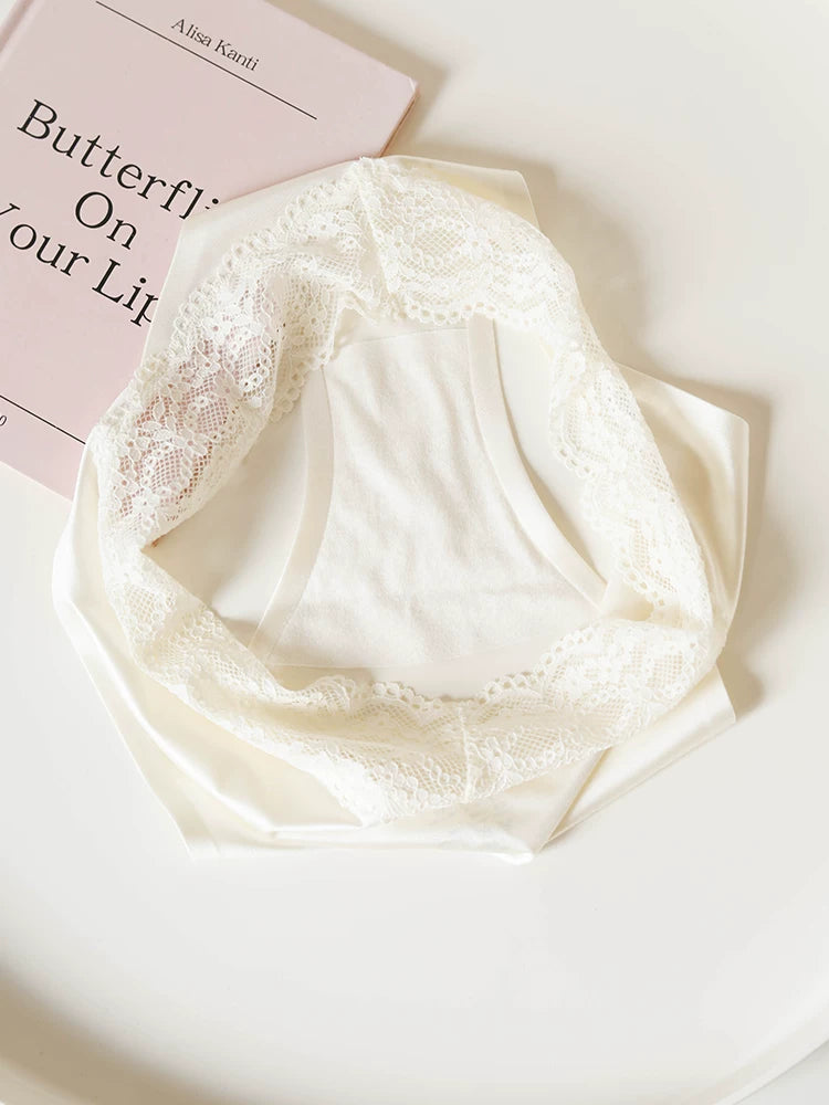 French-Inspired Vintage Seamless Satin Panties with Lace Trim