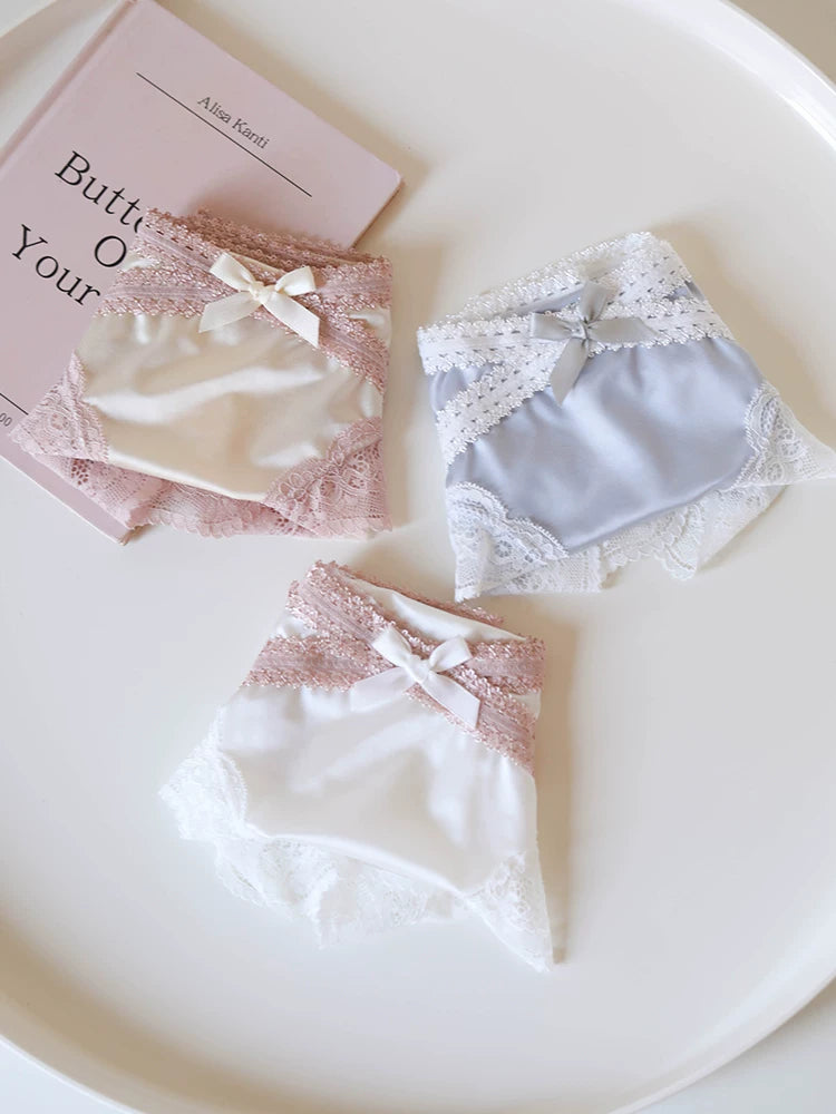 French-Inspired Vintage Color-Blocked Satin Panties with Bow and Lace Trim