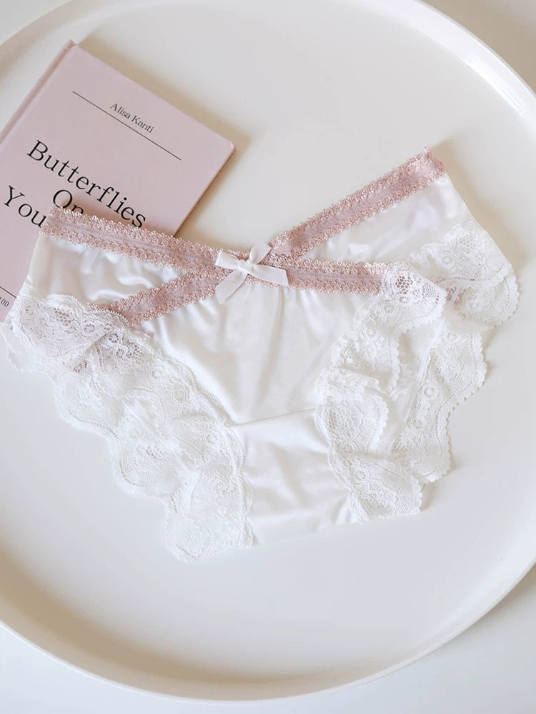 French-Inspired Vintage Color-Blocked Satin Panties with Bow and Lace Trim