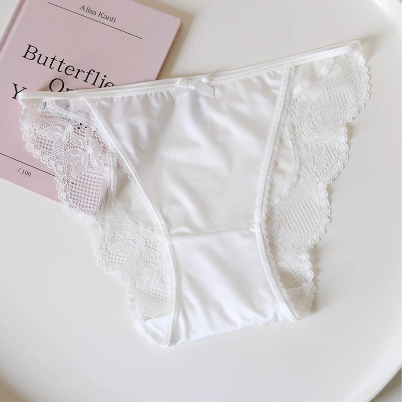French-Inspired Vintage Panties with Lace Trim
