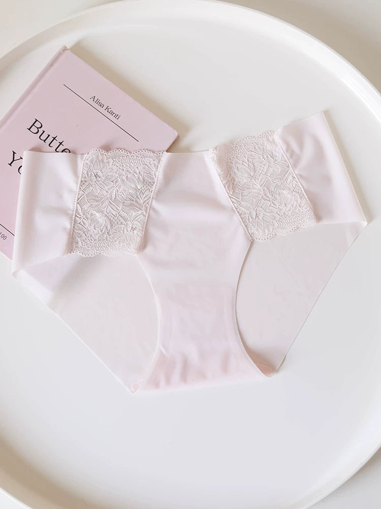Seamless Ice Silk Panties with Lace Stitching and Pure Cotton Crotch