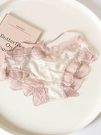 French-Inspired Vintage Panties with Bow and Lace Trim